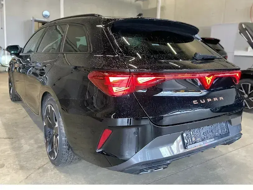 Gebraucht Cupra Leon 150 PS (110 kW) 2025 Schwarz Kombi