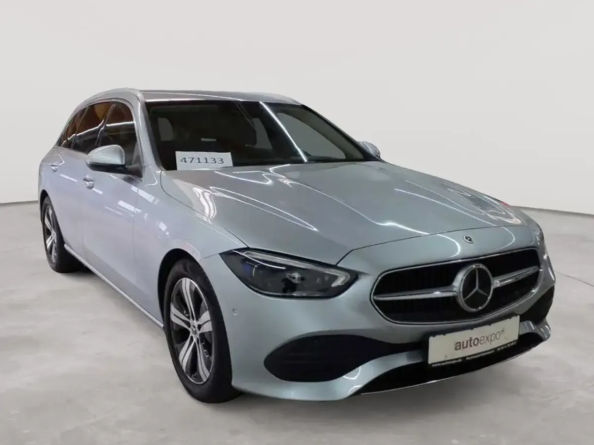 Gebraucht Mercedes C200 Avantgarde 163 PS (119 kW) 2023 Kombi