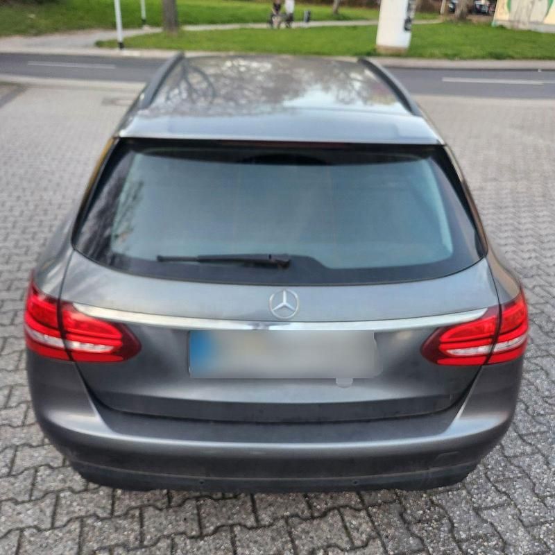 Gebraucht Mercedes C220 170 PS (125 kW) 2017 Grau Kombi