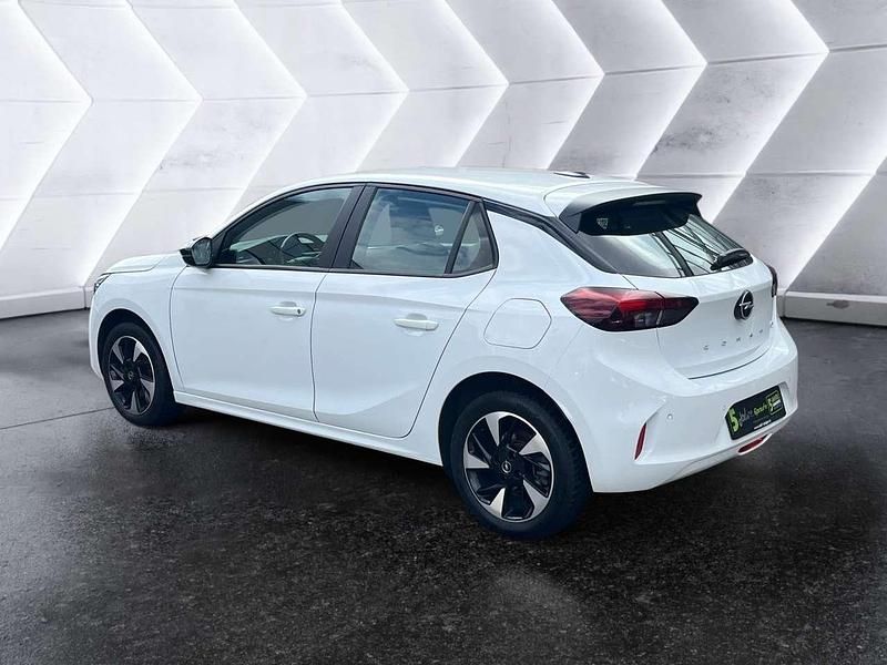 Gebraucht Opel Corsa-e Edition 100 kW (136 PS) 2023 Lack weiss banquise/typ aussen Kleinwagen