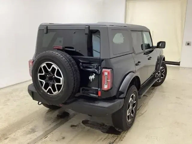 Neu Ford Bronco Outer Banks 334 PS (245 kW) 2025 Schwarz SUV