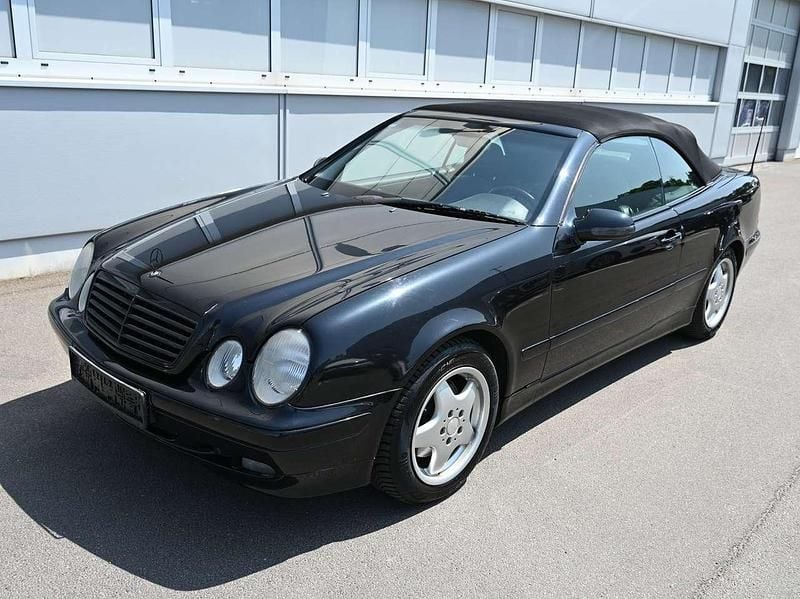 Gebraucht Mercedes CLK320 218 PS (160 kW) 1998 Schwarz Cabrio