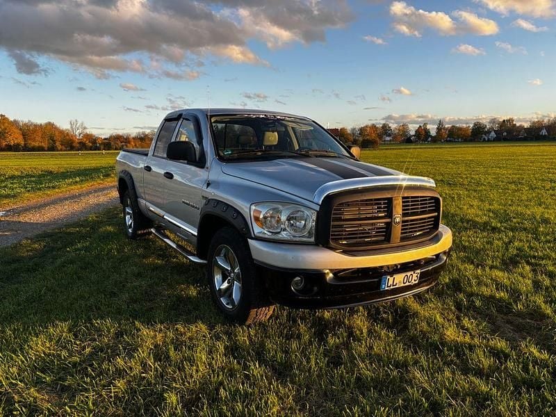 Silber Gebraucht 2007 Dodge Ram Abholung | 14.999 € (Guter Preis) - Bild 1/4