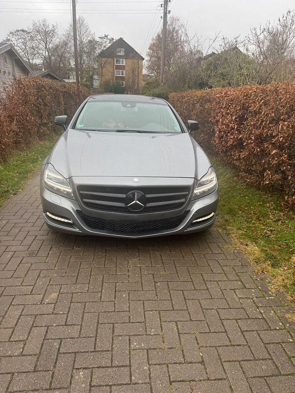 Gebraucht Mercedes CLS350 265 PS (194 kW) 2011 Grau Coupé