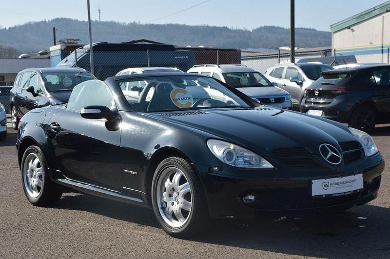 Gebraucht Mercedes SLK200 163 PS (119 kW) 2006 Schwarz Cabrio