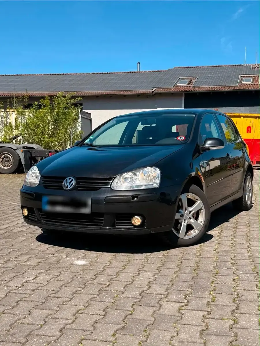 Gebraucht VW Golf V 73 PS (53 kW) 2006 Schwarz Kleinwagen
