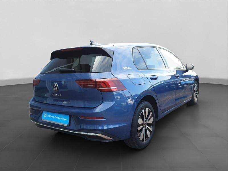 Gebraucht VW Golf VIII Goal 150 PS (110 kW) 2025 Anemonenblau metallic Limousine
