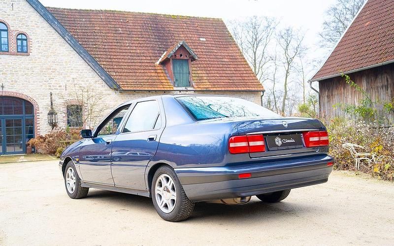 Gebraucht Lancia Kappa 155 PS (114 kW) 1995 Blau Limousine