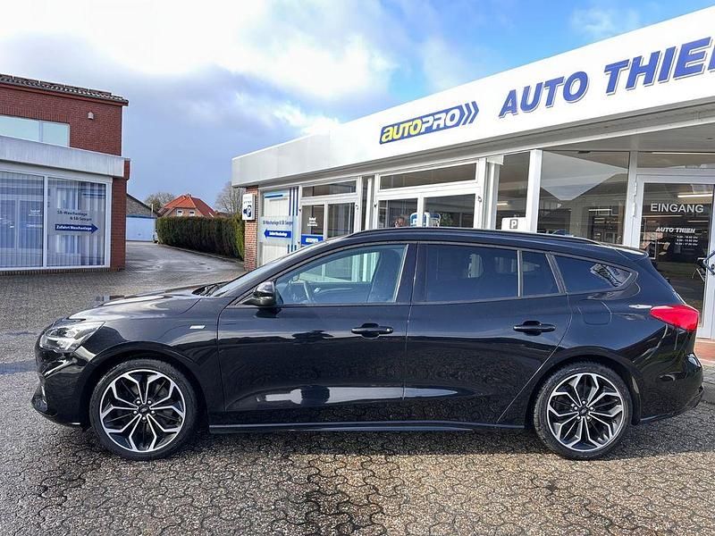 Gebraucht Ford Focus ST-Line 150 PS (110 kW) 2019 Schwarz Kombi