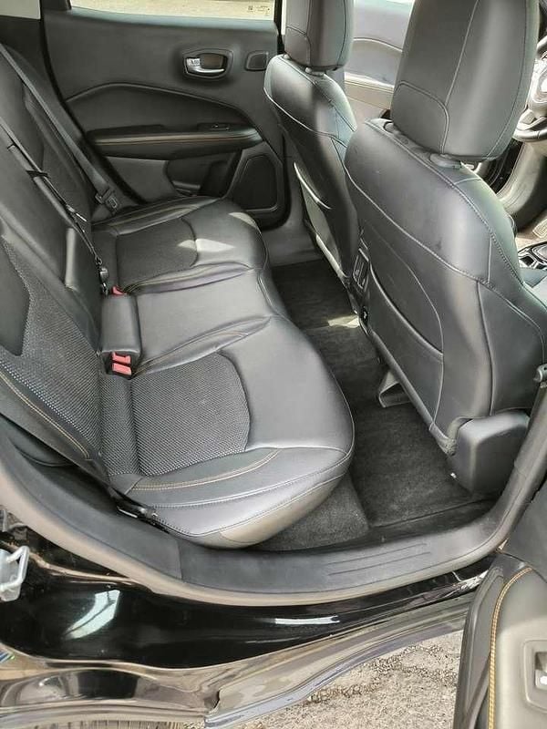 Gebraucht Jeep Compass Limited 140 PS (102 kW) 2018 Schwarz SUV