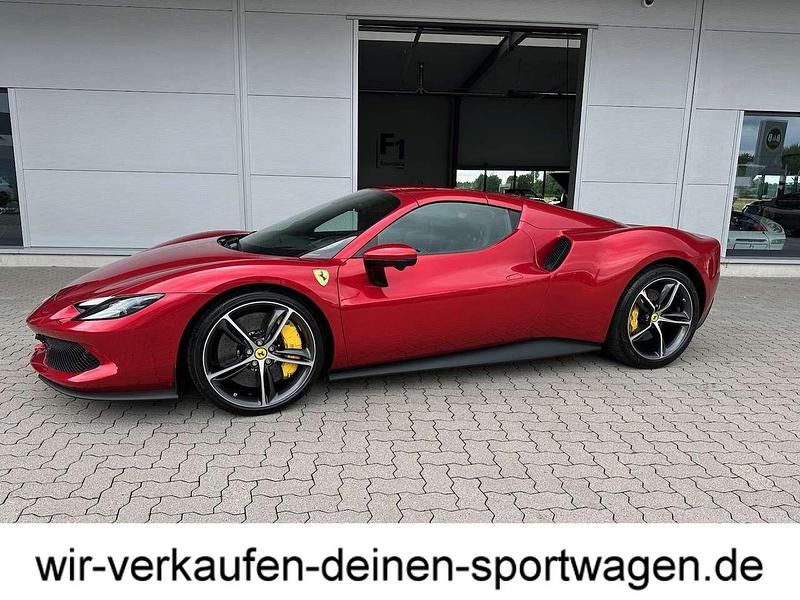 Second-hand Ferrari 296 829 CP (609 kW) 2024 Roșu Cabrio