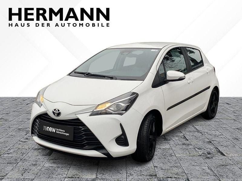 Orange Gebraucht 2019 Toyota Yaris Comfort Limousine | 12.191 € (Fairer Preis) - Bild 1/4