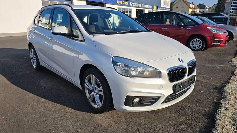 Weiß Gebraucht 2016 BMW 218 Kombi | 13.100 € (Guter Preis) - Bild 1/4
