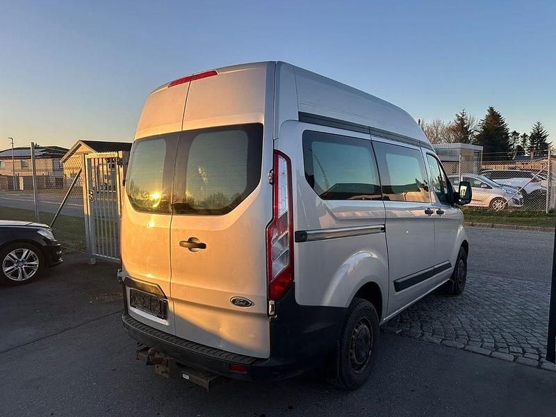 Gebraucht Ford Transit Custom 101 PS (74 kW) 2016 Silber Kombi