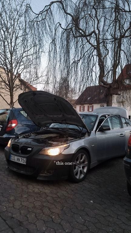 Gebraucht BMW 525 177 PS (130 kW) 2004 Silber Limousine