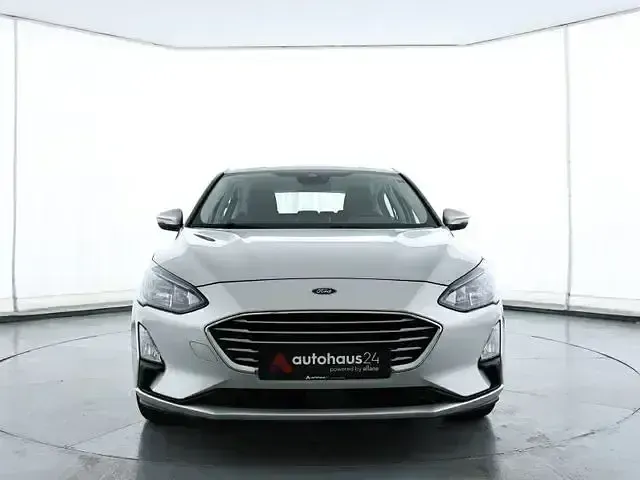 Gebraucht Ford Focus Cool & Connect 120 PS (88 kW) 2022 Grau Limousine