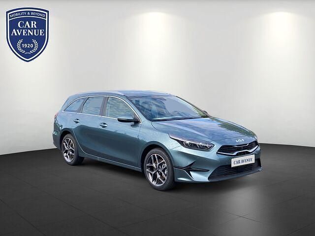 Neu Kia Ceed Sportswagon Spirit 140 PS (102 kW) 2025 Grau Kombi