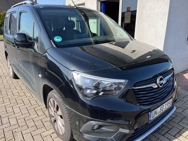 Gebraucht Opel Combo Life Innovation 131 PS (96 kW) 2018 Schwarz Van / Kleinbus