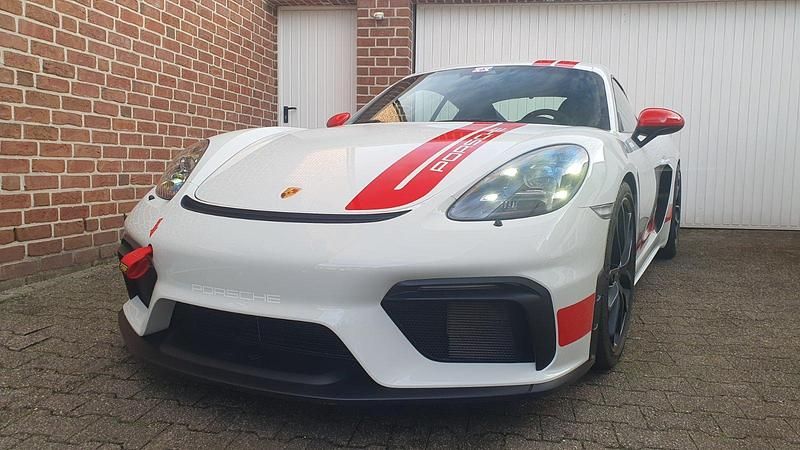 Weiß Gebraucht 2020 Porsche 718 Cayman GT4 Edition Coupé | 115.982 € (Superpreis) - Bild 1/4