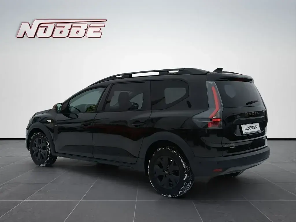 Neu Dacia Jogger Extreme 158 PS (116 kW) 2026 Schwarz Van / Kleinbus