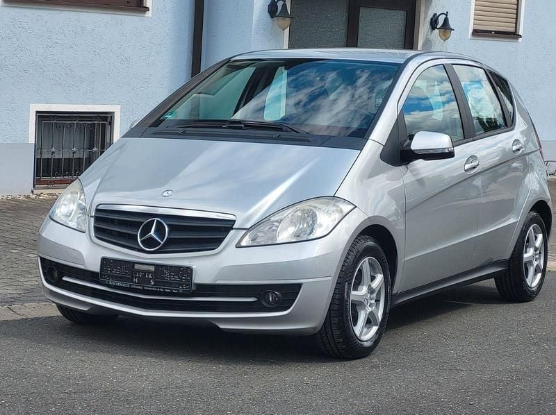Grau Gebraucht 2010 Mercedes A160 Kleinwagen | 2.990 € (Guter Preis) - Bild 1/4