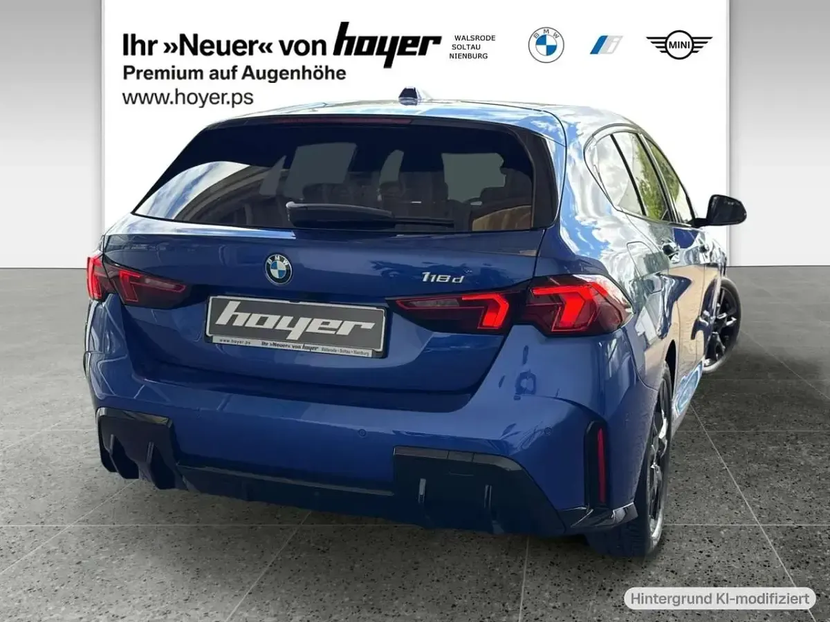Gebraucht BMW 118 M Sport 150 PS (110 kW) 2024 M portimao blau Kleinwagen
