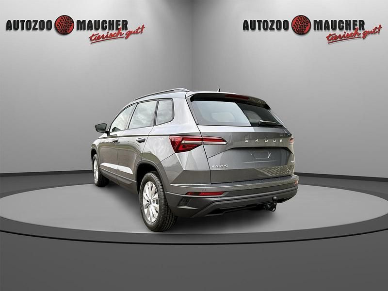 Neu Skoda Karoq Selection 150 PS (110 kW) 2026 Graphitegrau metallic SUV