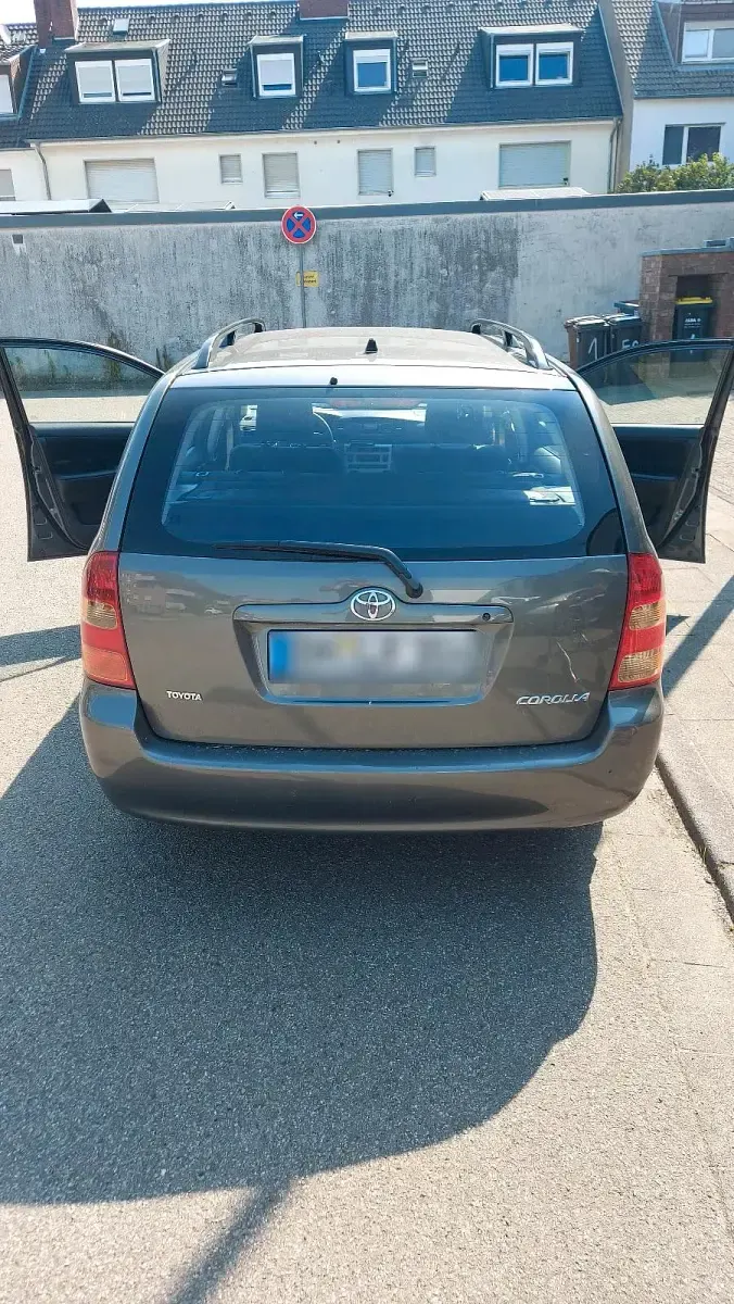 Gebraucht Toyota Corolla 97 PS (71 kW) 2003 Grau Kombi