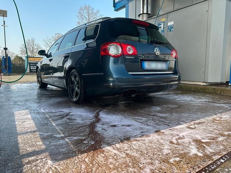 Gebraucht VW Passat 150 PS (110 kW) 2007 Blau Kombi