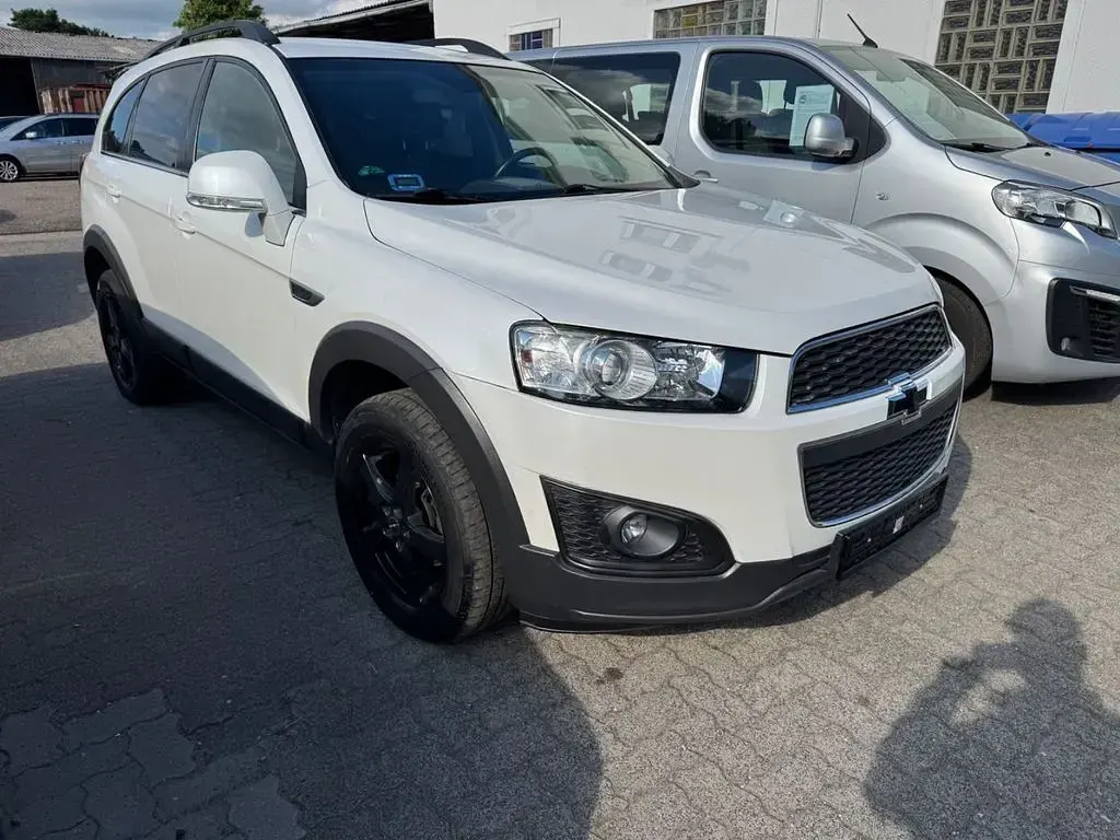 Używany Chevrolet Captiva LT 163 KM (119 kW) 2014 Biały SUV