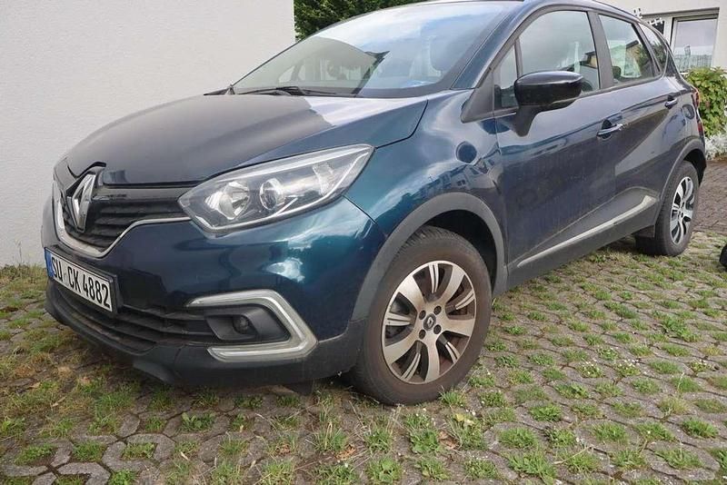 Blau Gebraucht 2018 Renault Captur Intens SUV | 12.800 € (Fairer Preis) - Bild 1/4