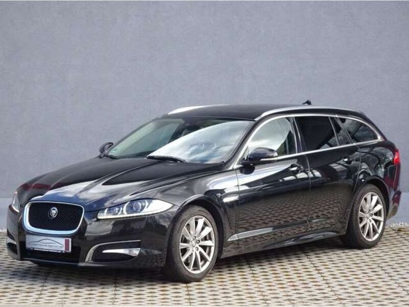 Ultimate black Gebraucht 2013 Jaguar XF Limousine | 8.000 € (Guter Preis) - Bild 1/4