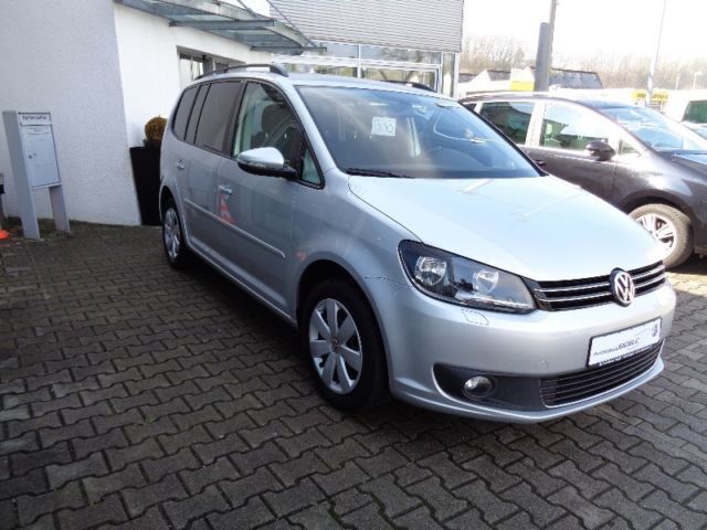 Gebraucht VW Touran Comfortline 140 PS (102 kW) 2012 Silber metallic Van / Kleinbus
