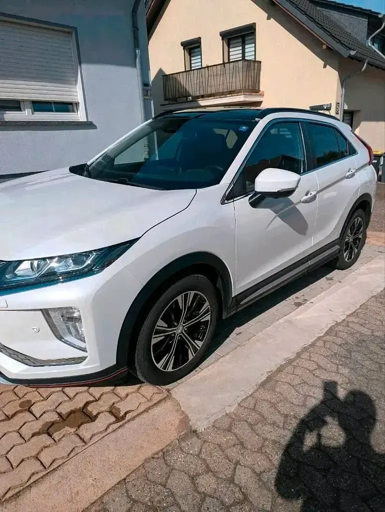 Gebraucht Mitsubishi Eclipse Cross 148 PS (108 kW) 2019 Weiß SUV