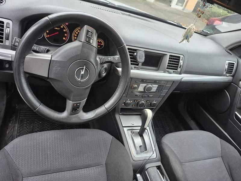 Gebraucht Opel Vectra 155 PS (114 kW) 2005 Silber Limousine