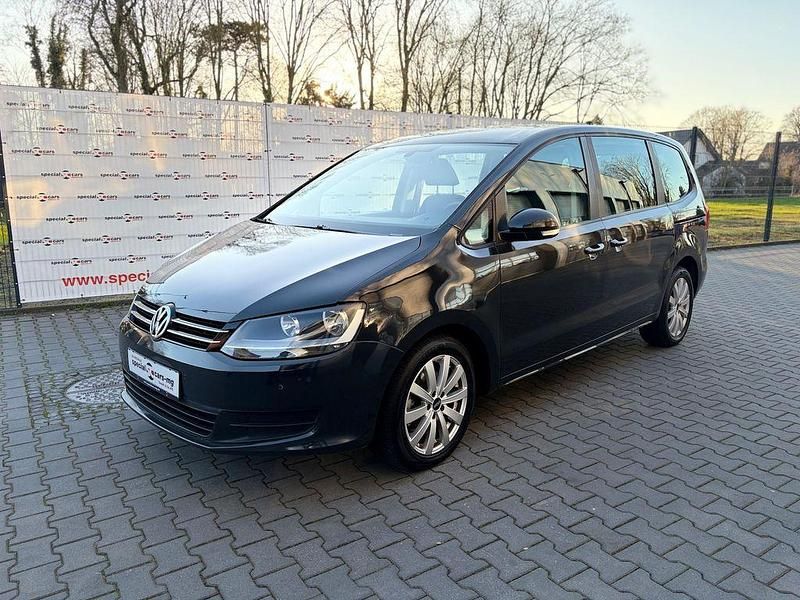 Gebraucht VW Sharan Trendline 150 PS (110 kW) 2010 Grau Van / Kleinbus