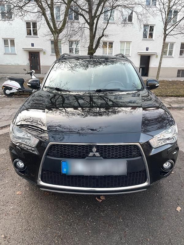 Schwarz Gebraucht 2010 Mitsubishi Outlander SUV | 5.800 € (Fairer Preis) - Bild 1/4