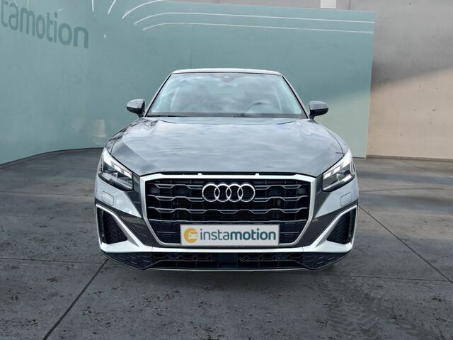 Gebraucht Audi Q2 S-Line 150 PS (110 kW) 2024 Grau SUV