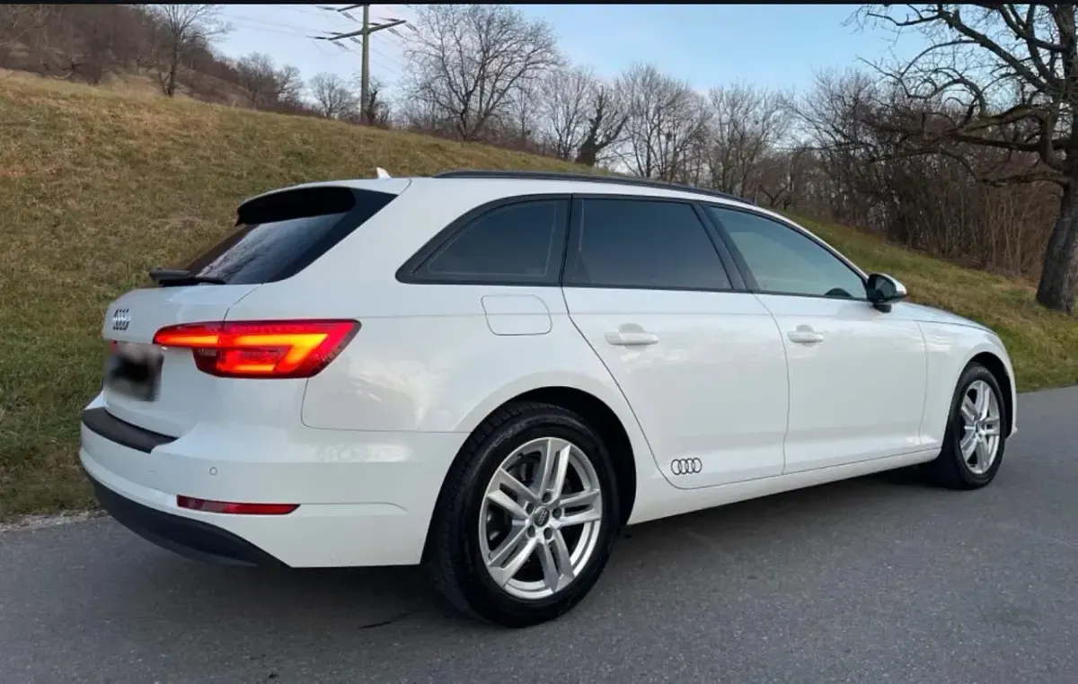 Gebraucht Audi A4 150 PS (110 kW) 2016 Weiß Kombi