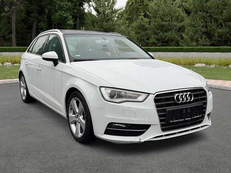 Gebraucht Audi A3 Ambiente 150 PS (110 kW) 2015 Weiß Limousine