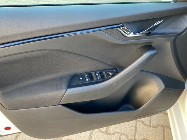 Gebraucht Skoda Scala Ambition 110 PS (80 kW) 2023 Weiß Kleinwagen