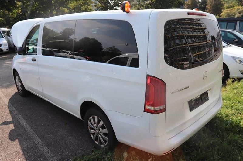 Gebraucht Mercedes Vito 163 PS (119 kW) 2017 Weiß Van