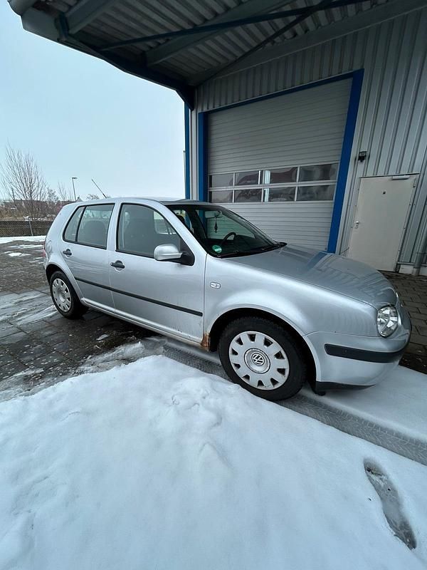 Gebraucht VW Golf IV 75 PS (55 kW) 2003 Silber Kleinwagen
