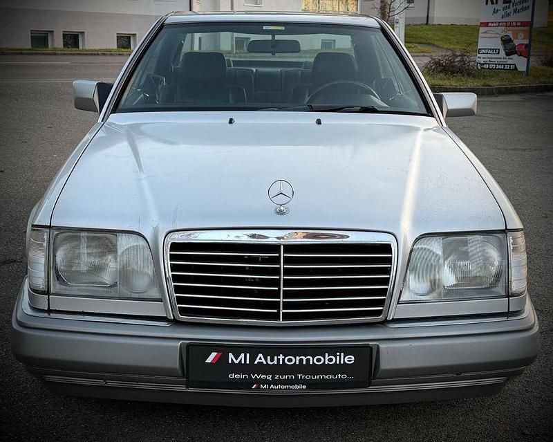 Gebraucht Mercedes E320 220 PS (161 kW) 1994 Silber Coupé