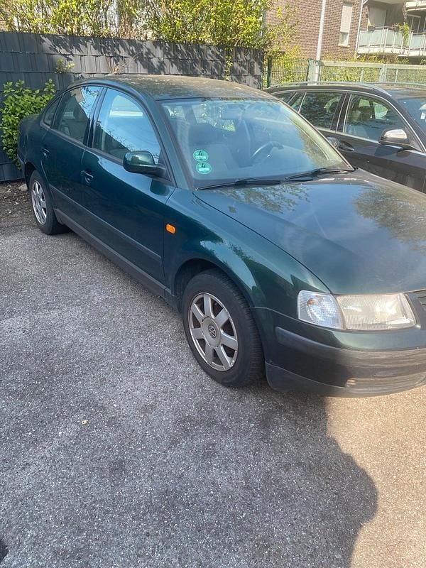 Occasion VW Passat 150 ch (110 kW) 1997 Vert Berline