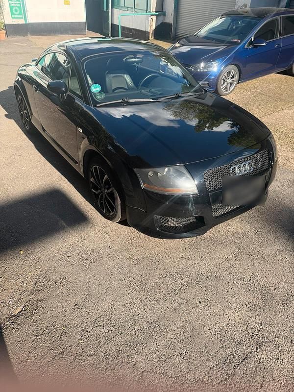 Second-hand Audi TT 150 CP (110 kW) 2003 Negru Coupe