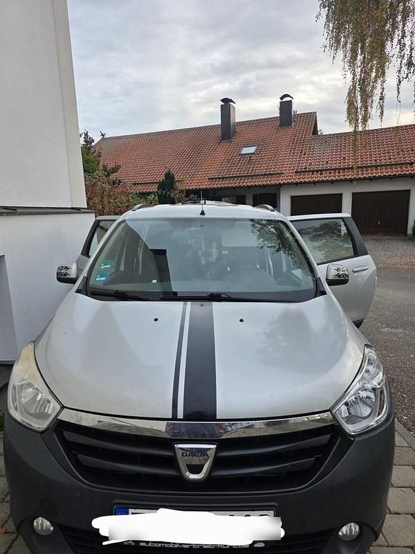Silber Gebraucht 2012 Dacia Lodgy Van / Kleinbus | 2.890 € (Guter Preis) - Bild 1/4