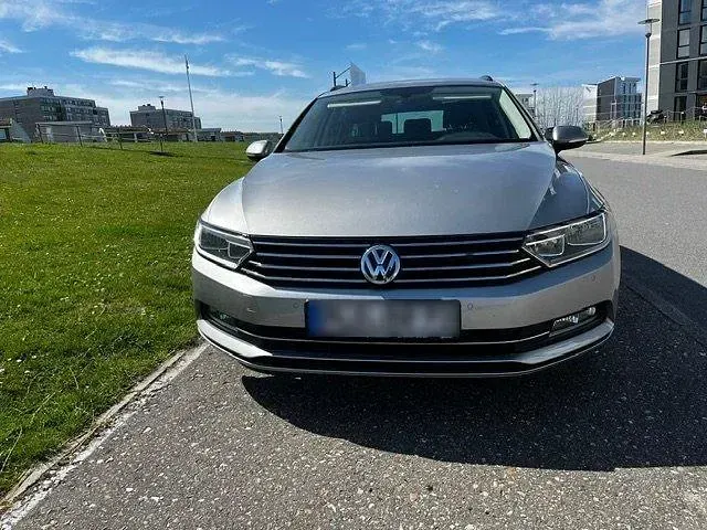 Gebraucht VW Passat Comfortline 150 PS (110 kW) 2016 Silber Kombi