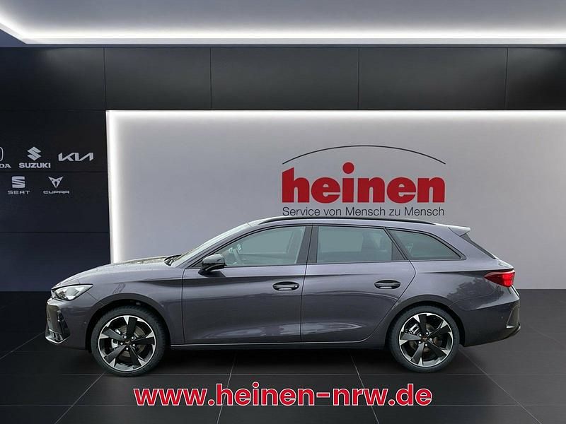 Neu Cupra Leon 150 PS (110 kW) 2025 Grau Limousine