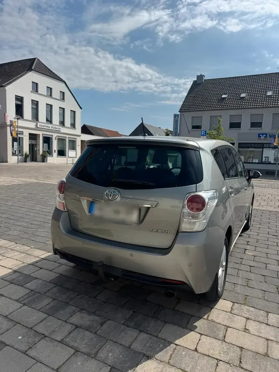 Gebraucht Toyota Verso 147 PS (108 kW) 2013 Van / Kleinbus